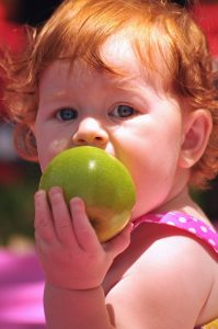 baby with apple 